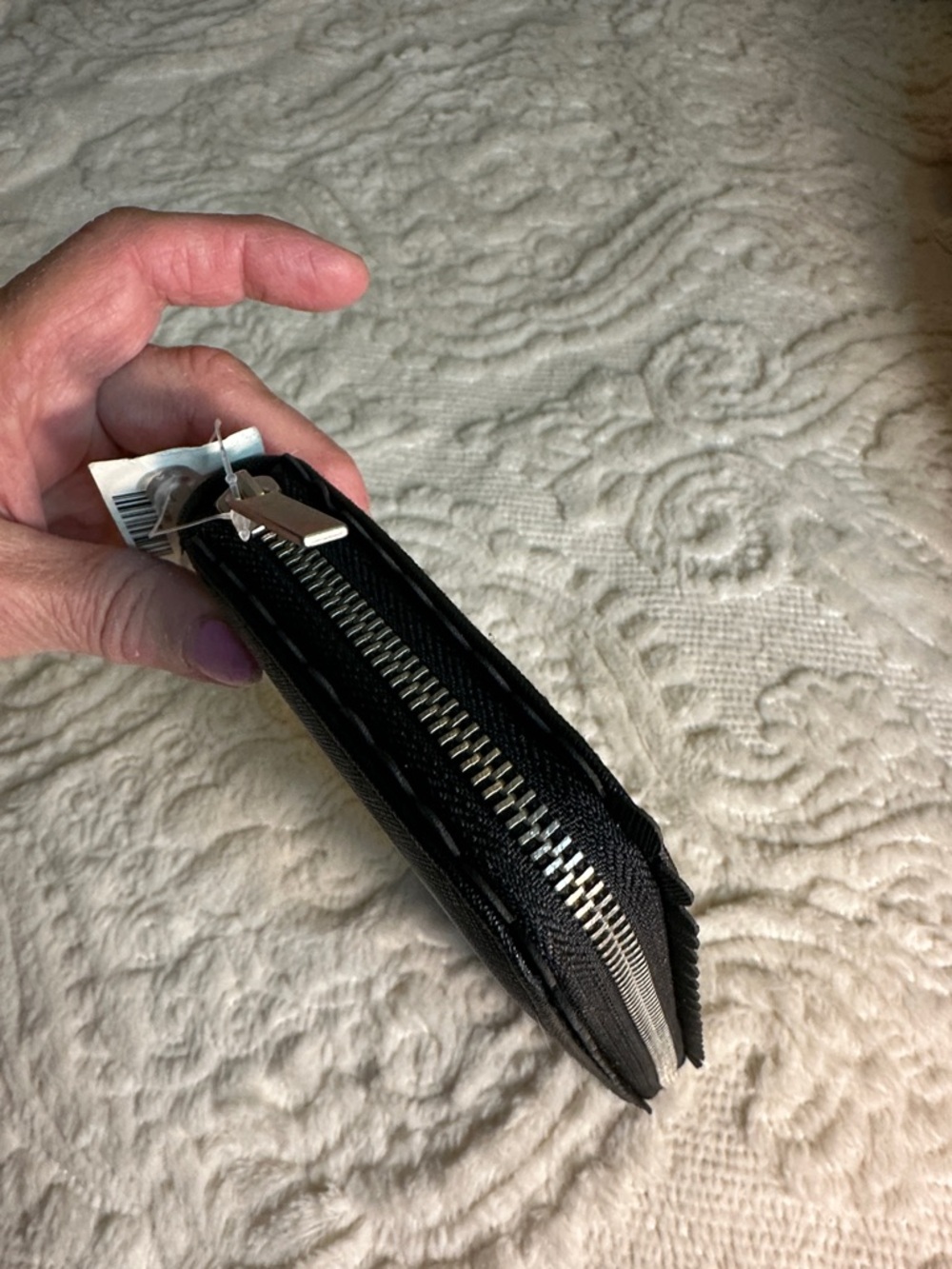 Aeropostale Black Zip Wallet with Silver Hardware - Picture 7 of 7